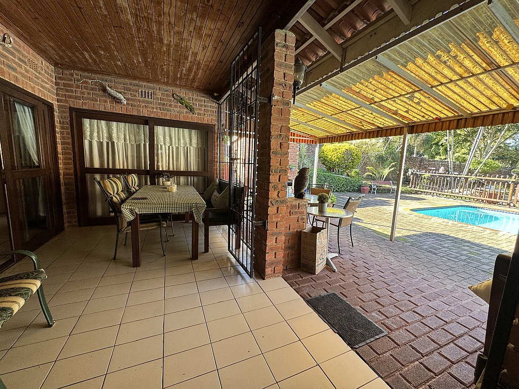 Exceptional Uvongo Property with Flatlets, Solar Power & Endless Income Potential