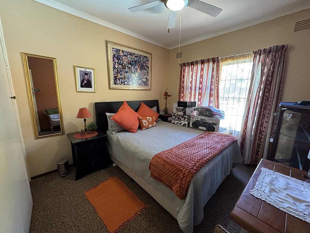 Exceptional Uvongo Property with Flatlets, Solar Power & Endless Income Potential
