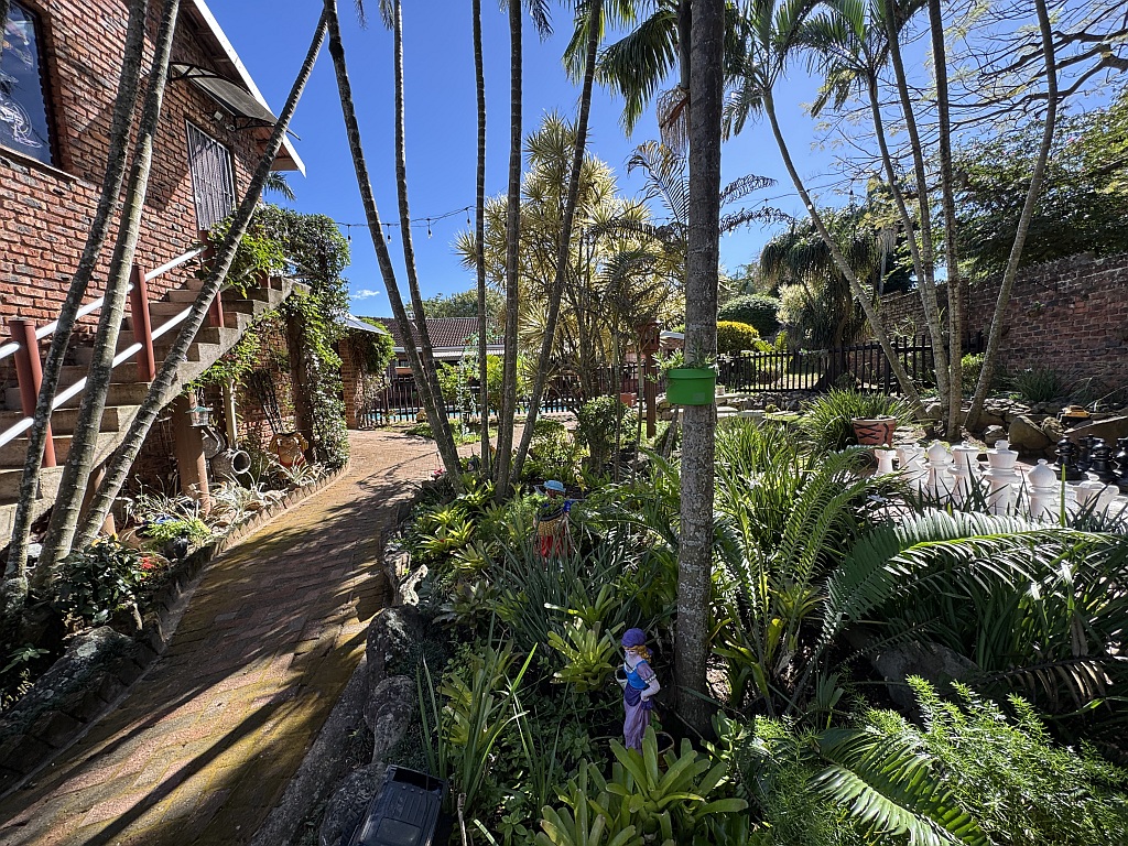Exceptional Uvongo Property with Flatlets, Solar Power & Endless Income Potential