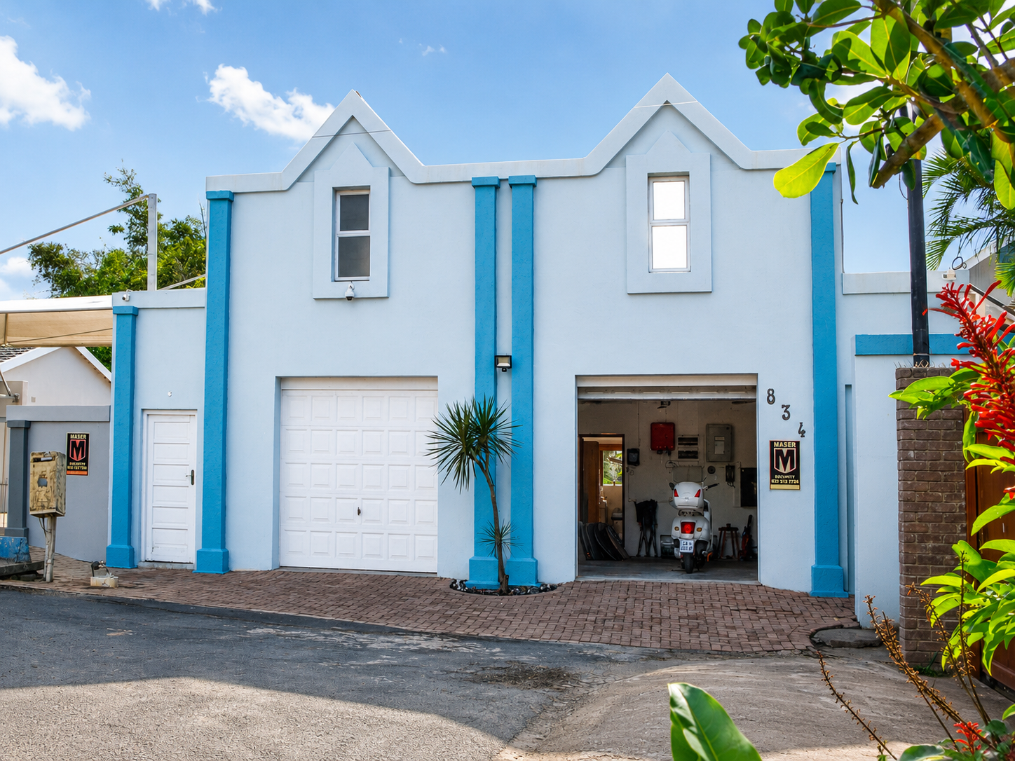 Exceptional Beachfront Property with cottage Shelly Beach, Beach Front
