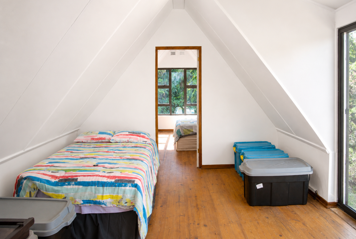 Exceptional Beachfront Property with cottage Shelly Beach, Beach Front