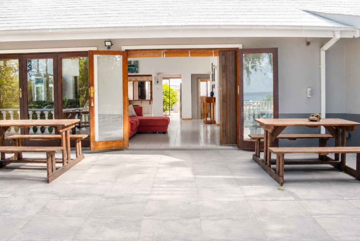 Exceptional Beachfront Property with cottage Shelly Beach, Beach Front