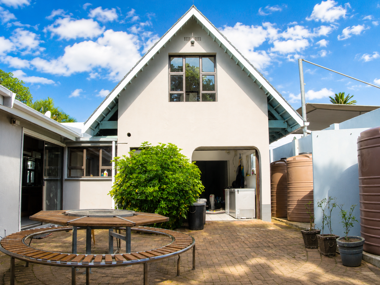 Exceptional Beachfront Property with cottage Shelly Beach, Beach Front