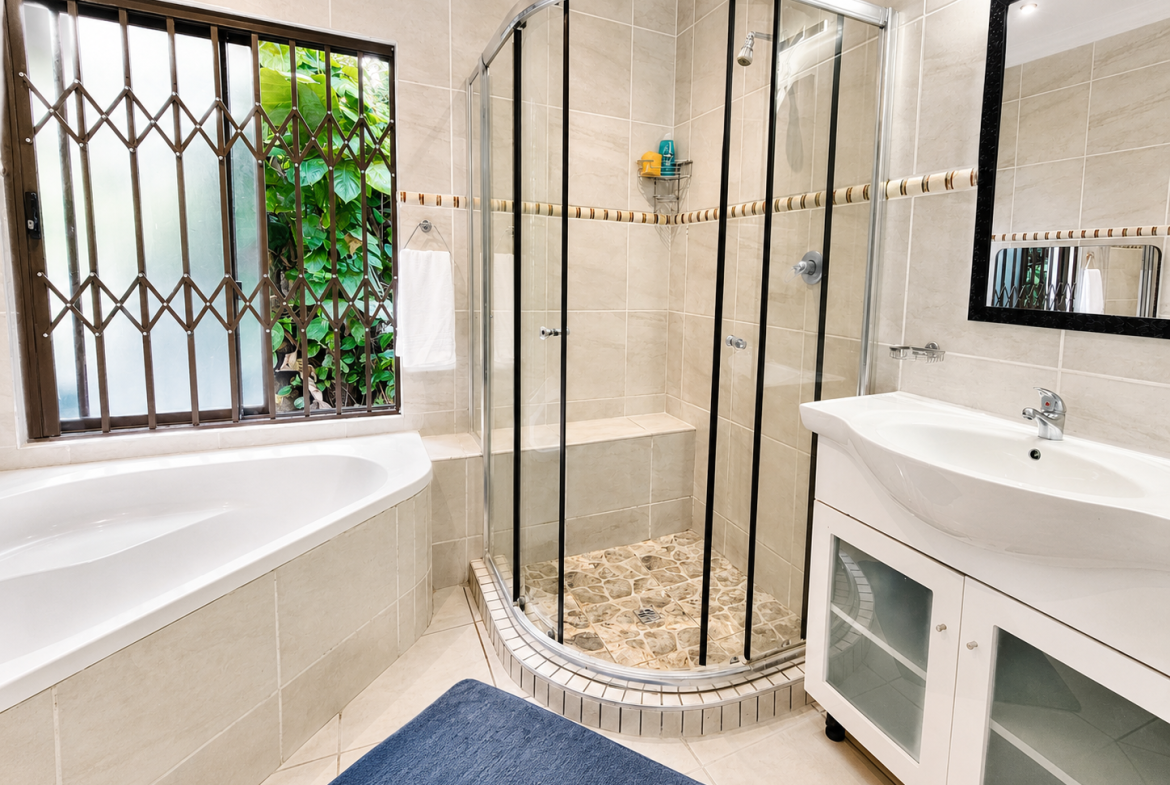 Exceptional Beachfront Property with cottage Shelly Beach, Beach Front