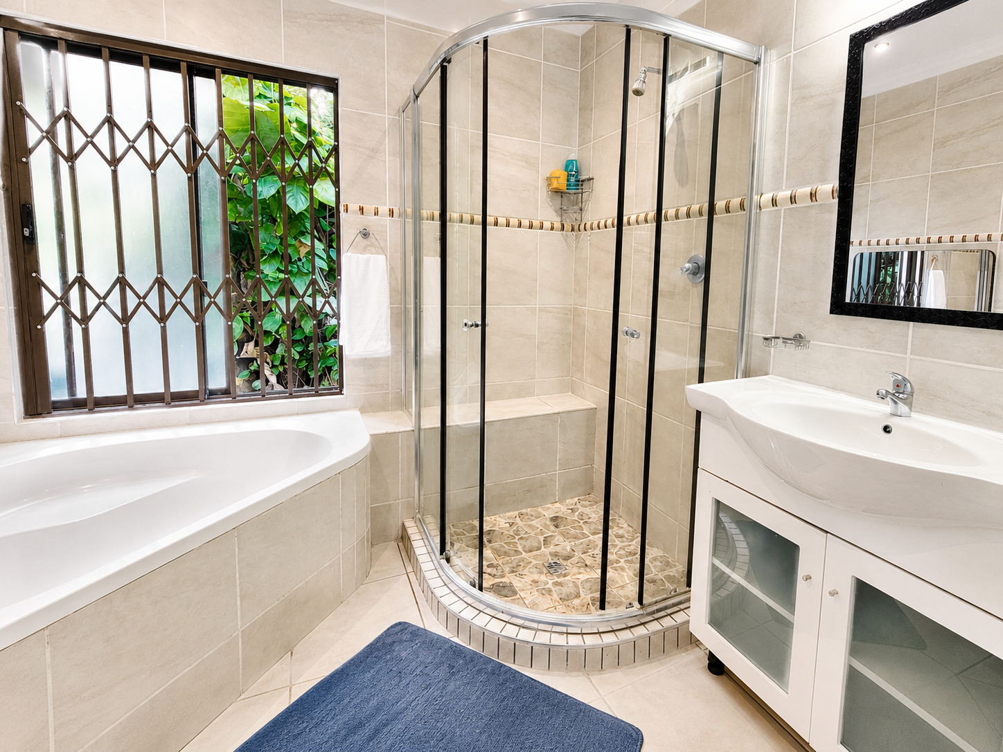 Exceptional Beachfront Property with cottage Shelly Beach, Beach Front