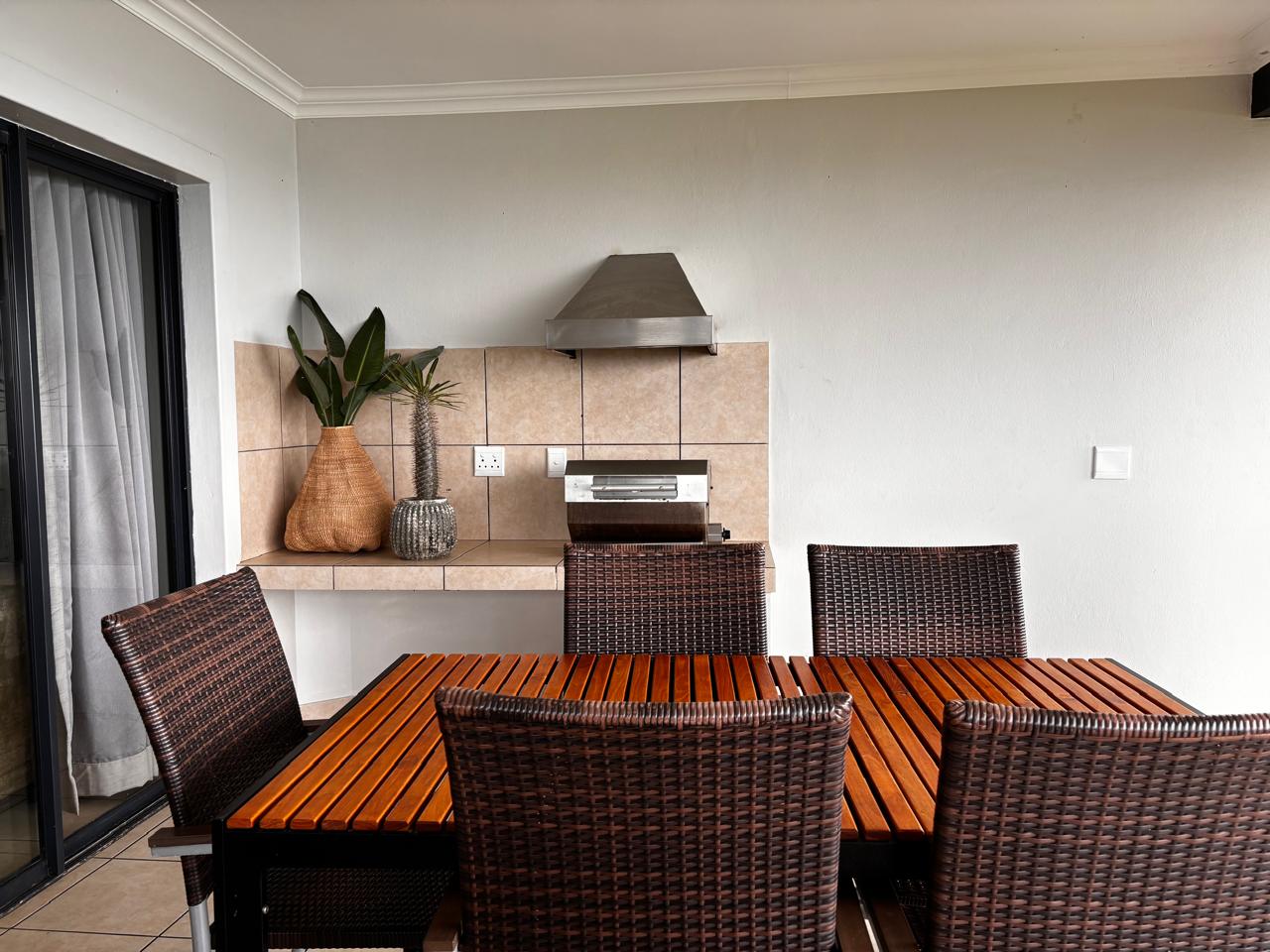 3 Bedroom Apartment in Shelly Coastal Living at Its Finest