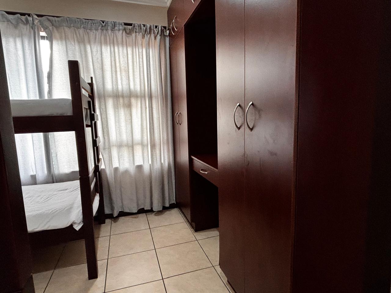 3 Bedroom Apartment in Shelly Coastal Living at Its Finest
