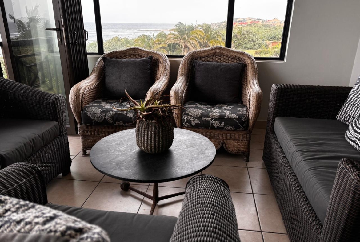 3 Bedroom Apartment in Shelly Coastal Living at Its Finest