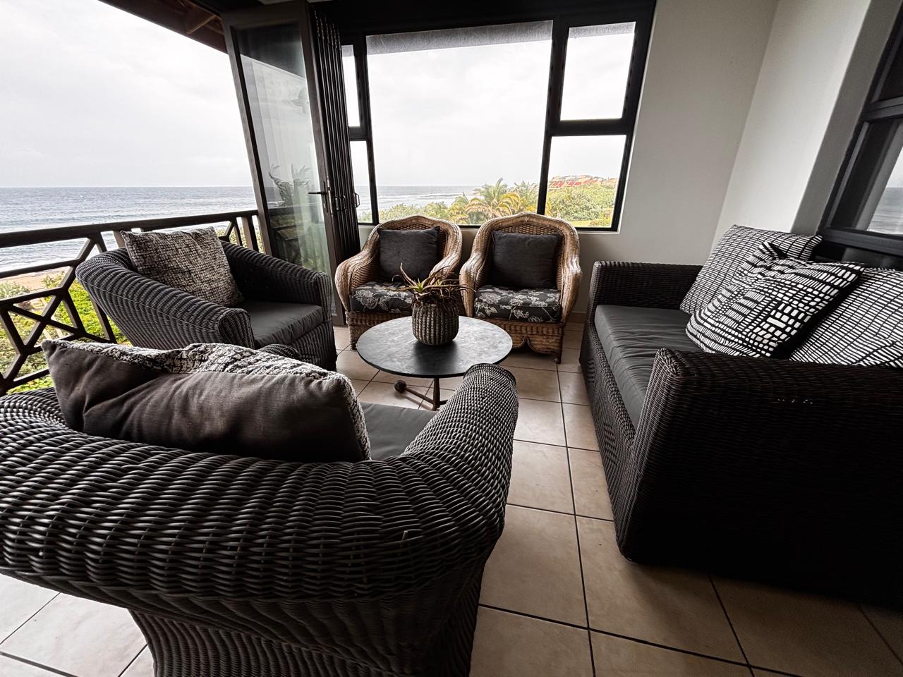 3 Bedroom Apartment in Shelly Coastal Living at Its Finest