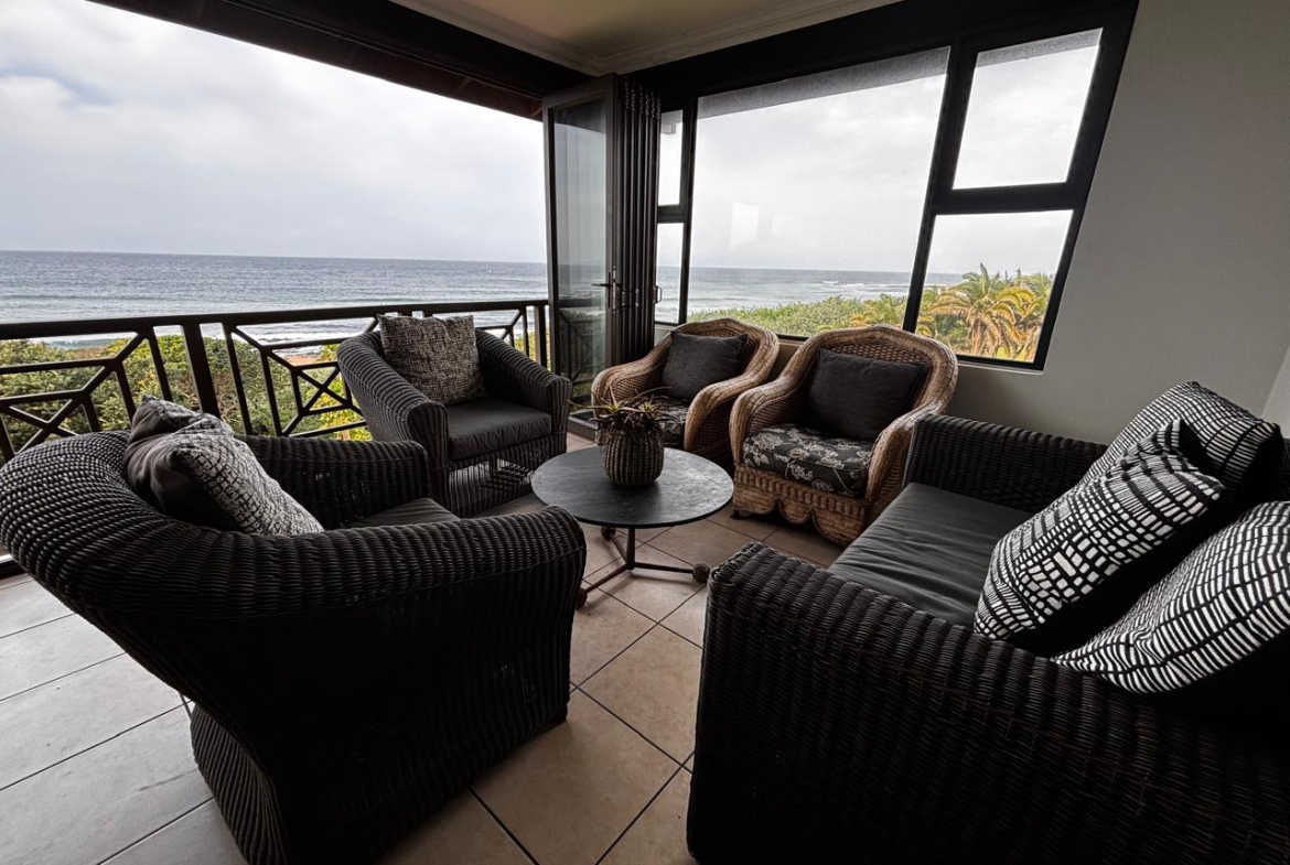 3 Bedroom Apartment in Shelly Coastal Living at Its Finest