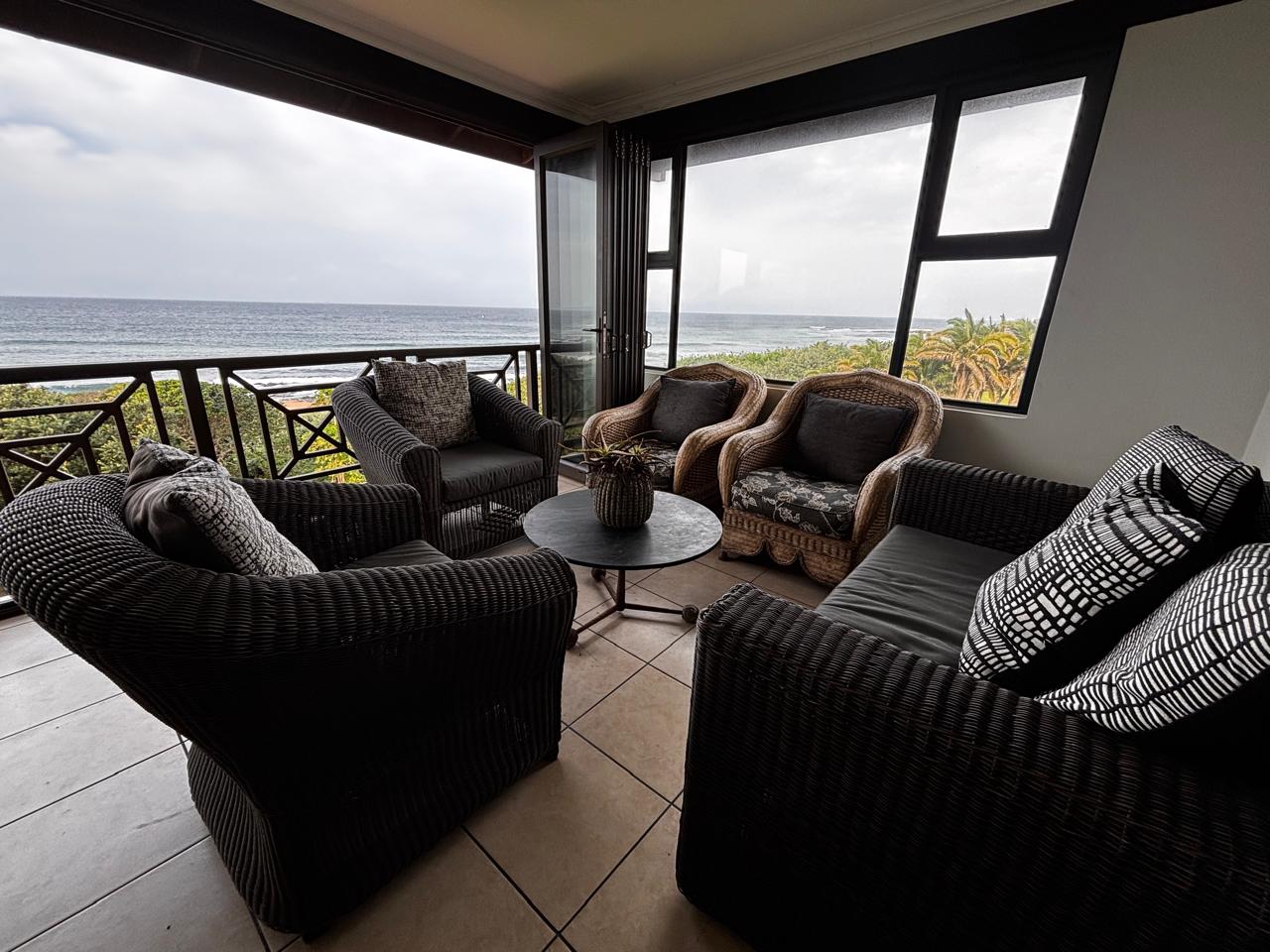 3 Bedroom Apartment in Shelly Coastal Living at Its Finest