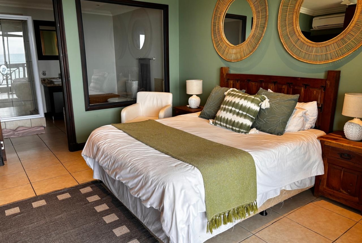 3 Bedroom Apartment in Shelly Coastal Living at Its Finest