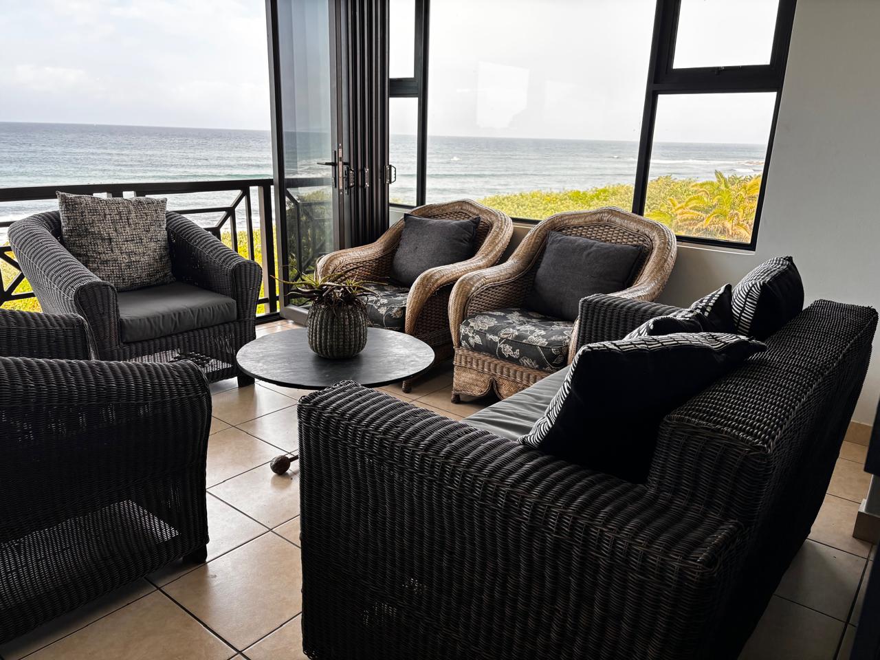 3 Bedroom Apartment in Shelly Coastal Living at Its Finest