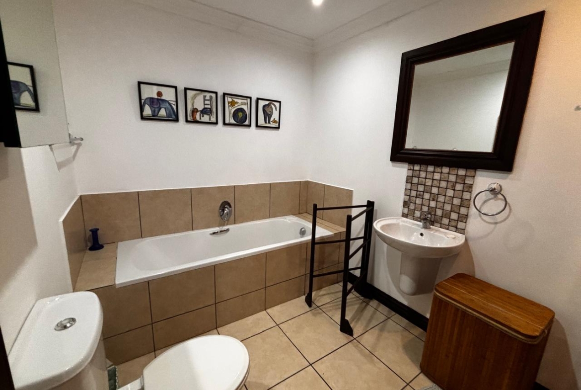 3 Bedroom Apartment in Shelly Coastal Living at Its Finest