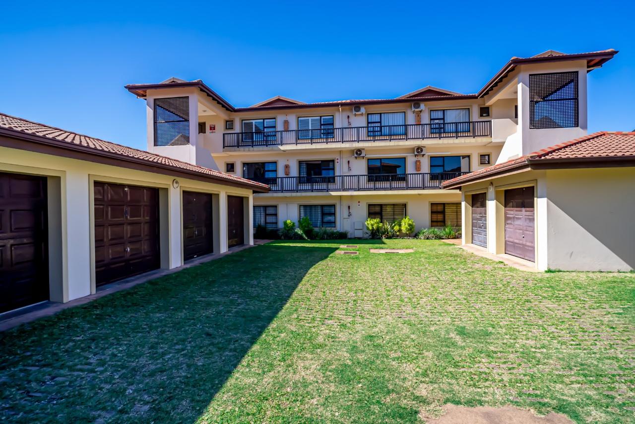 3 Bedroom Apartment in Shelly Coastal Living at Its Finest