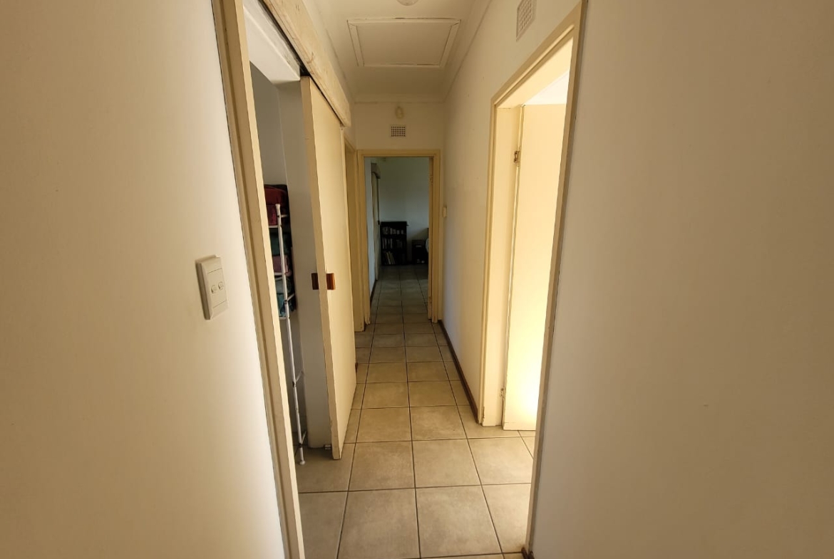 Spacious 3 Bedroom Family Home in Prime Location