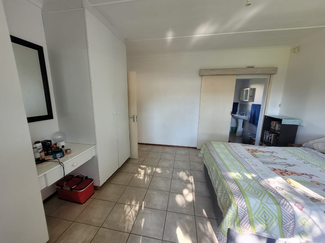 WhatsApp Image 2026-05-19 at 09.29.14 Spacious 3 Bedroom Family Home in Prime Location