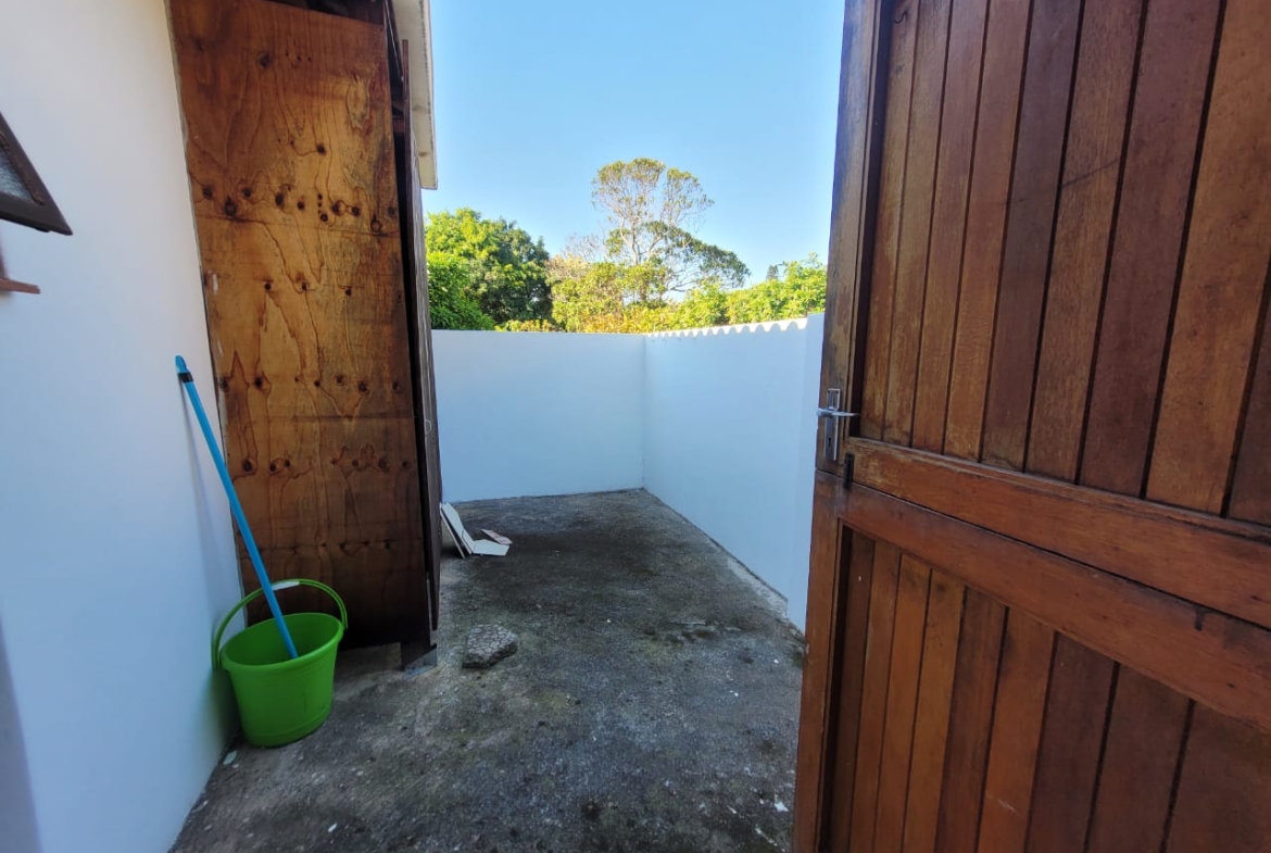 Spacious 3 Bedroom Family Home in Prime Location