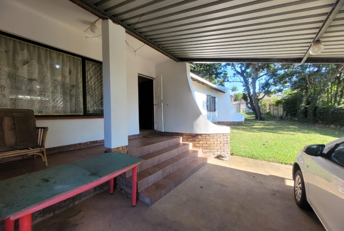 Spacious 3 Bedroom Family Home in Prime Location
