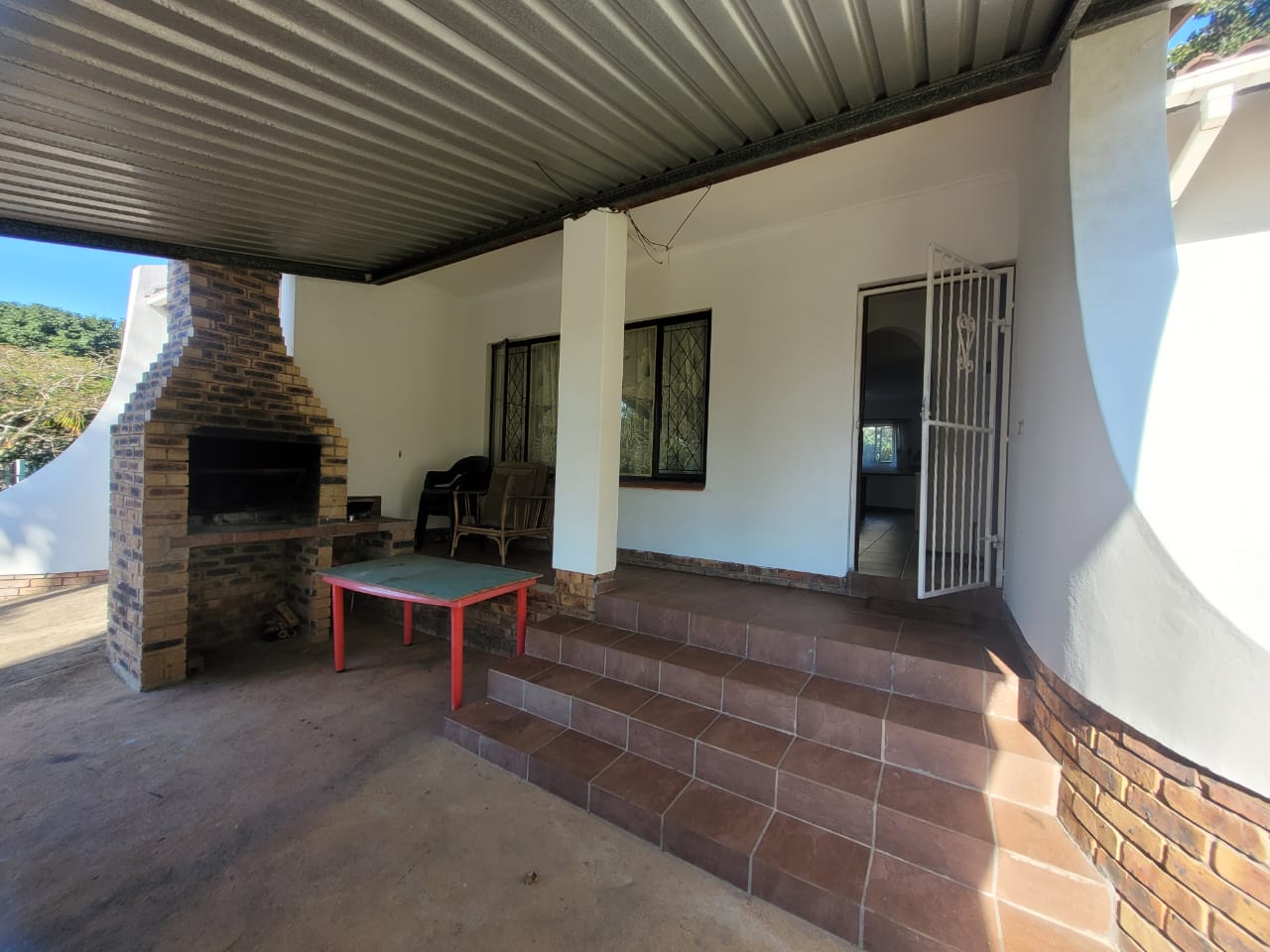 WhatsApp Image 2026-05-19 at 09.29.38 Spacious 3 Bedroom Family Home in Prime Location