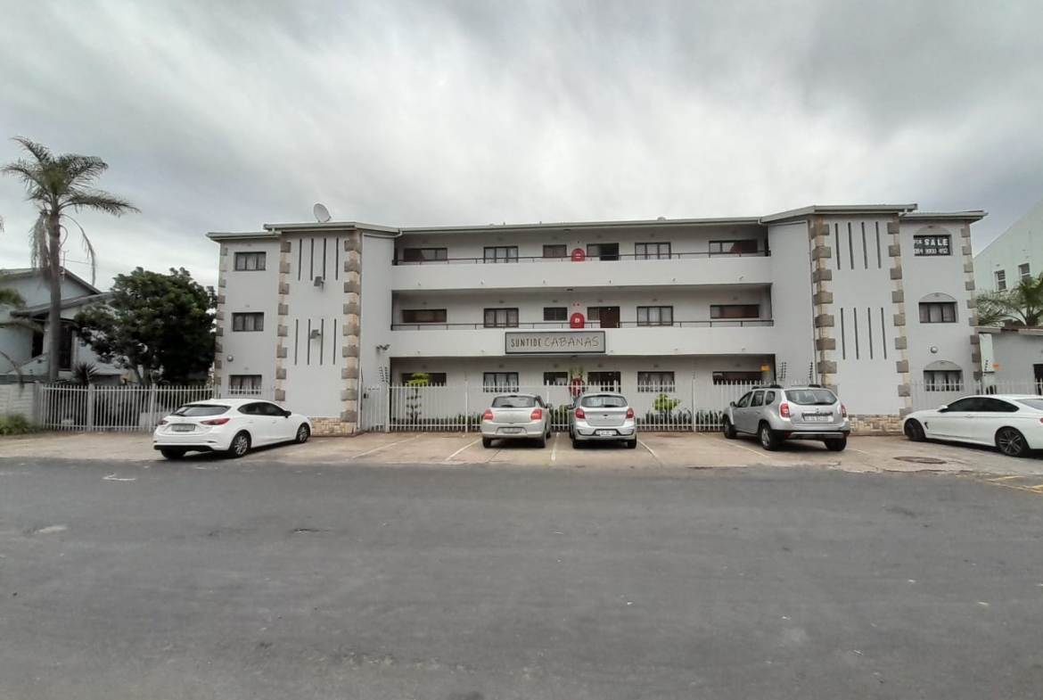 FOR SALE – Furnished 2 Bedroom , Stone through away to beach in Margate