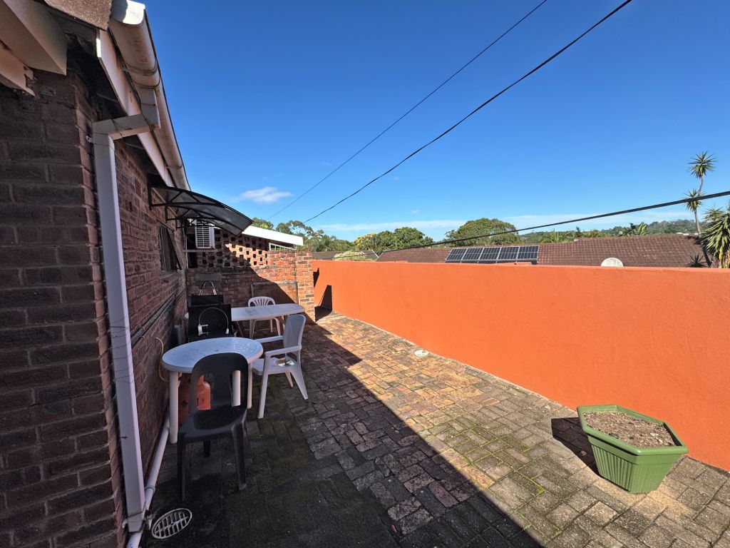 Exceptional Uvongo Property with Flatlets, Solar Power & Endless Income Potential