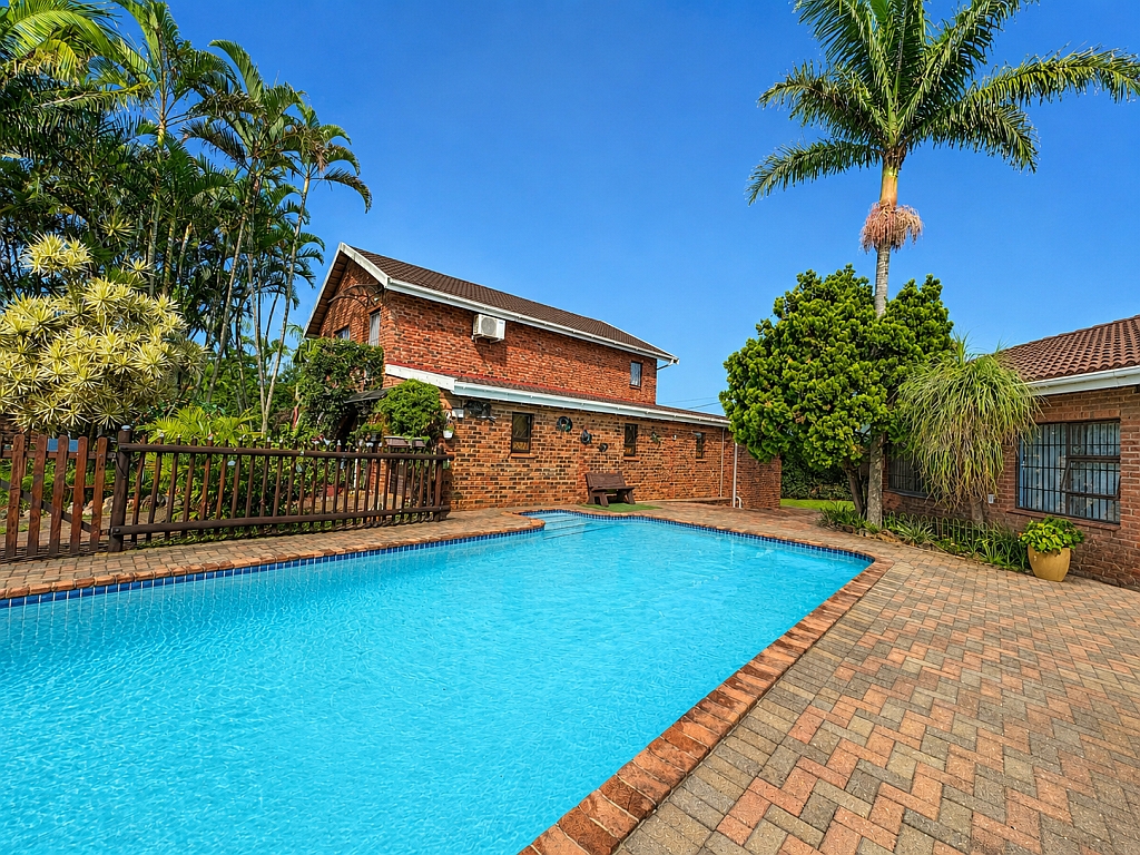 Exceptional Uvongo Property with Flatlets, Solar Power & Endless Income Potential