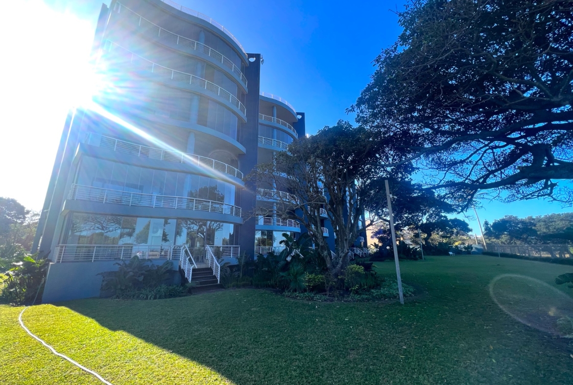 Spacious, Bright and Open 4 Bedroom Apartment For Sale