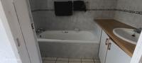 Stunning Apartment with Direct Access to Lucien Beach
