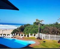 Stunning Apartment with Direct Access to Lucien Beach