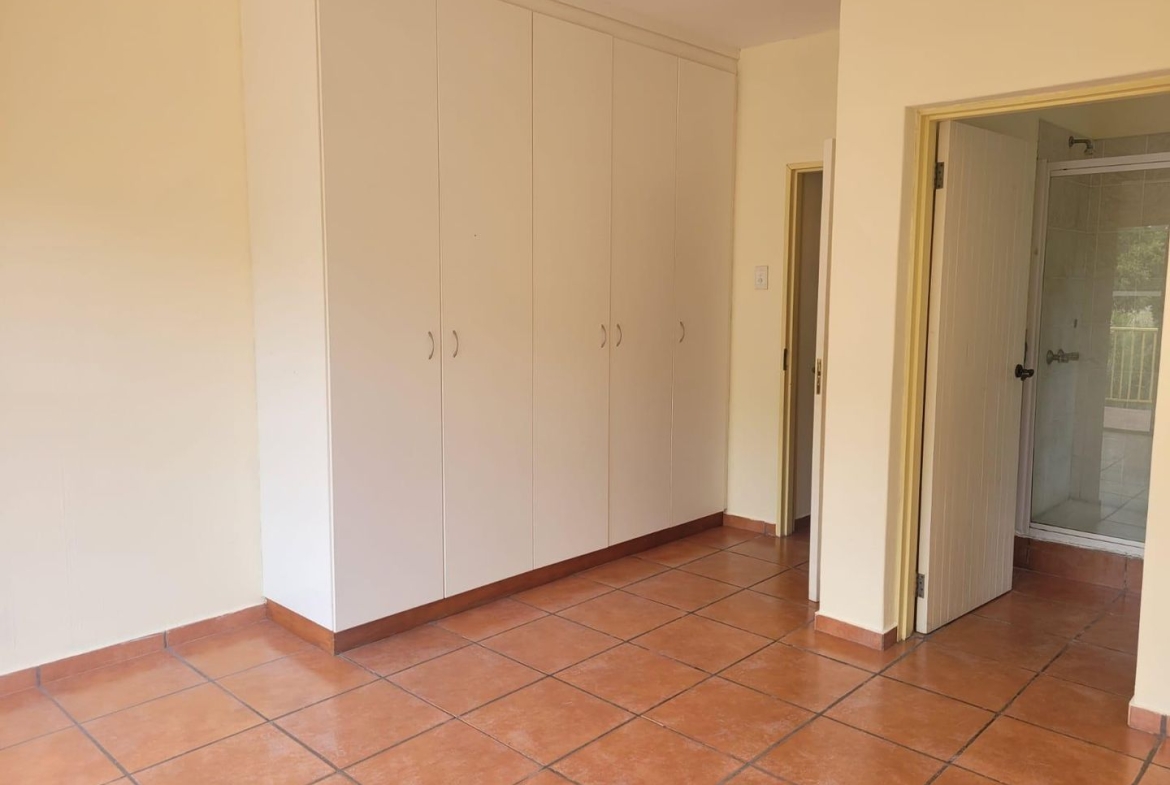 Spacious 2 Bedrooms, 2 Bathrooms Apartment for Sale
