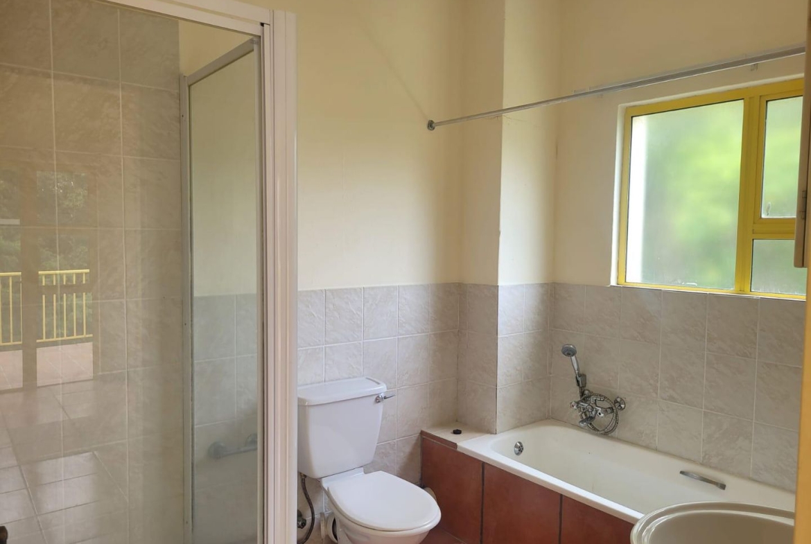 Spacious 2 Bedrooms, 2 Bathrooms Apartment for Sale