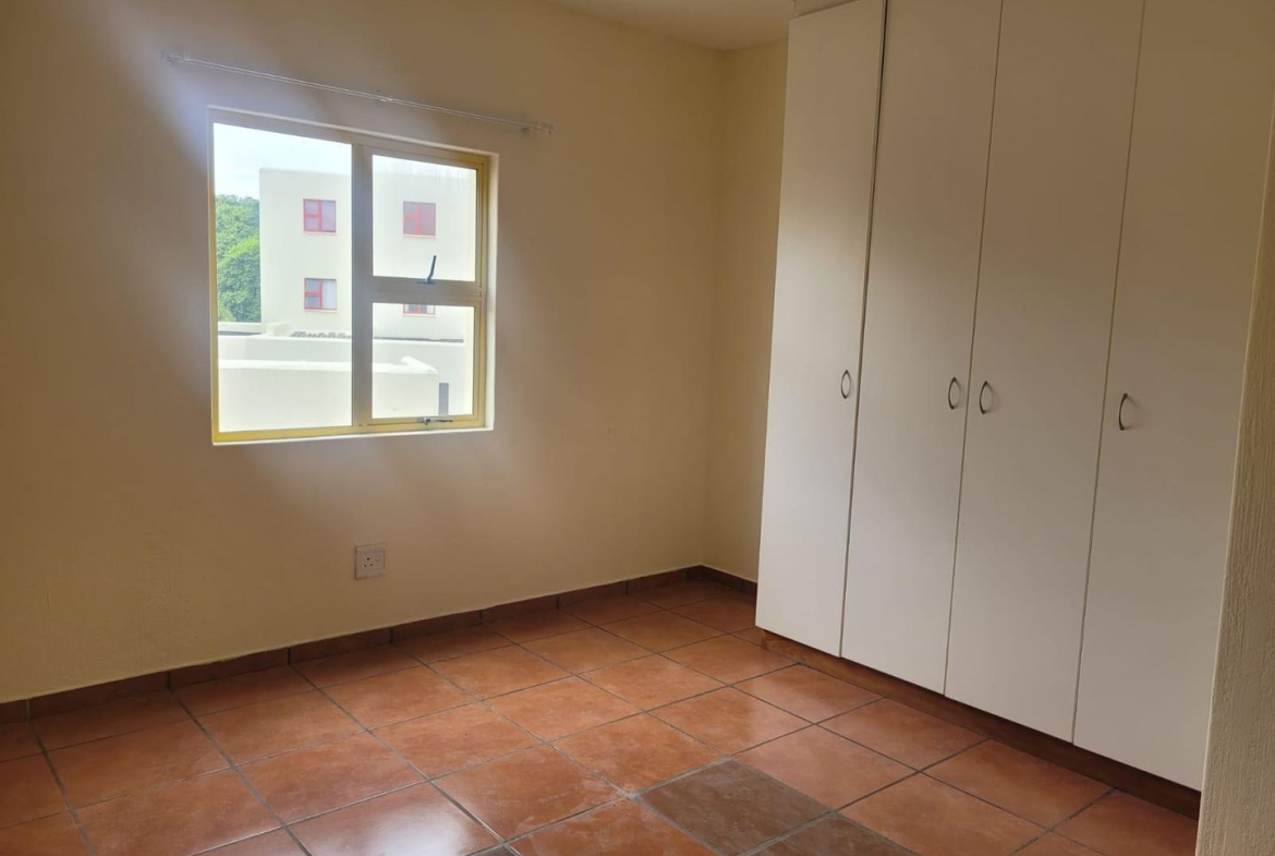 Spacious 2 Bedrooms, 2 Bathrooms Apartment for Sale