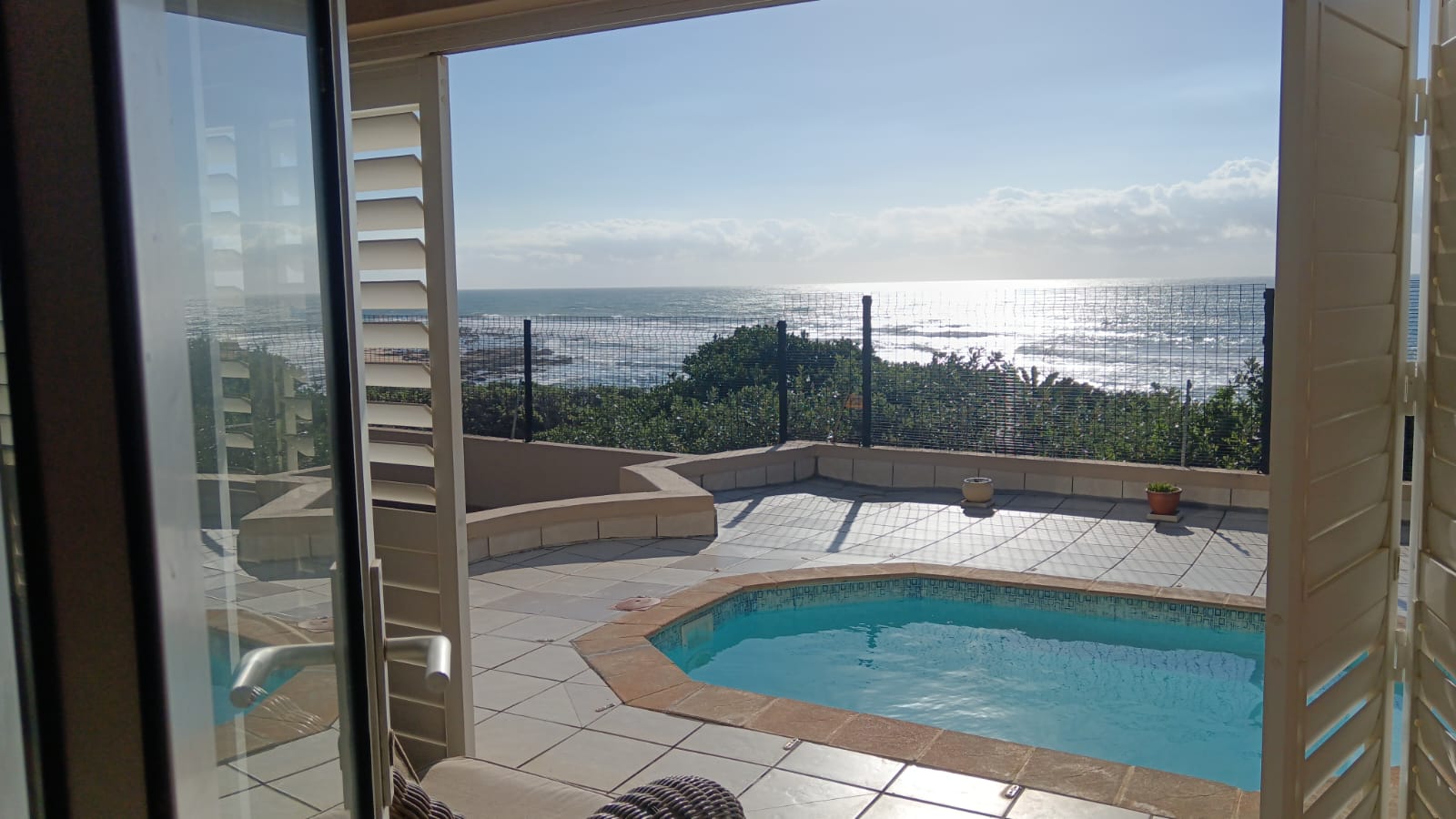 15152178 4 Bed, 4 Bath residence boasting breathtaking Shelly sea view For Sale
