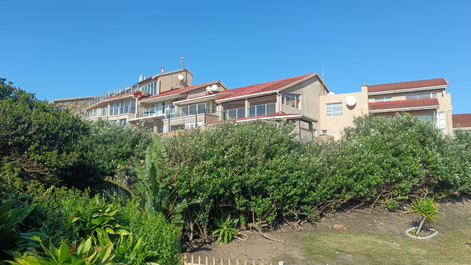 15152182 4 Bed, 4 Bath residence boasting breathtaking Shelly sea view For Sale