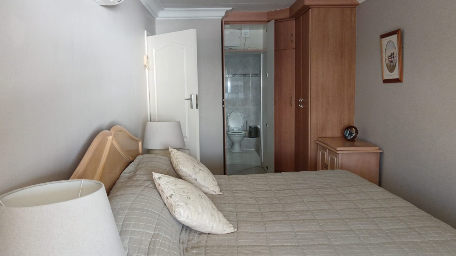 15152191 4 Bed, 4 Bath residence boasting breathtaking Shelly sea view For Sale