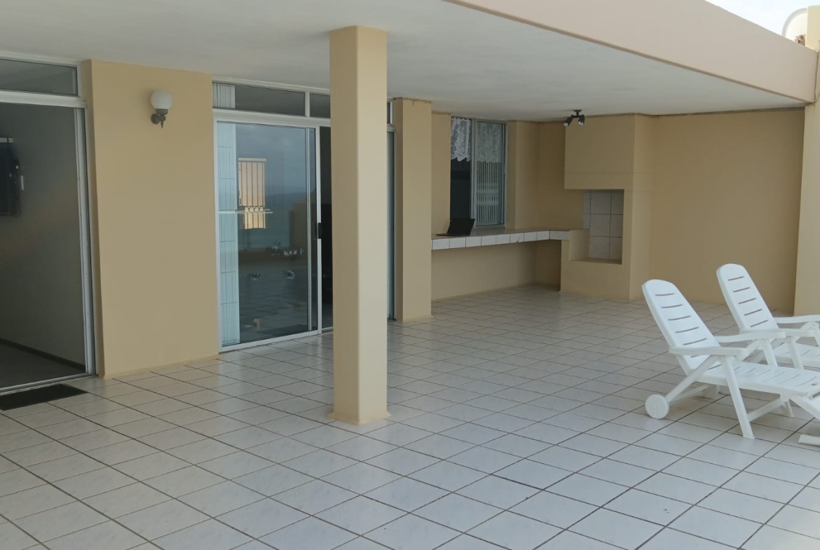 3 Bedroom, 2 Bathroom, open plan, Manaba sea view for Sale