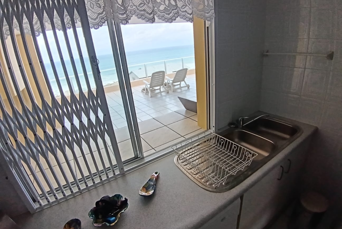 3 Bedroom, 2 Bathroom, open plan, Manaba sea view for Sale