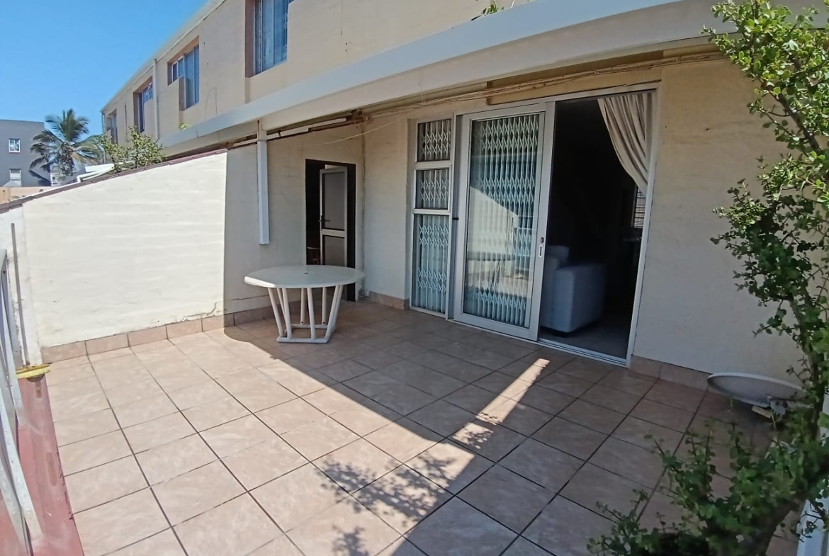 2 Bedroom, 2 Bathroom, open plan, Margate sea view for Sale