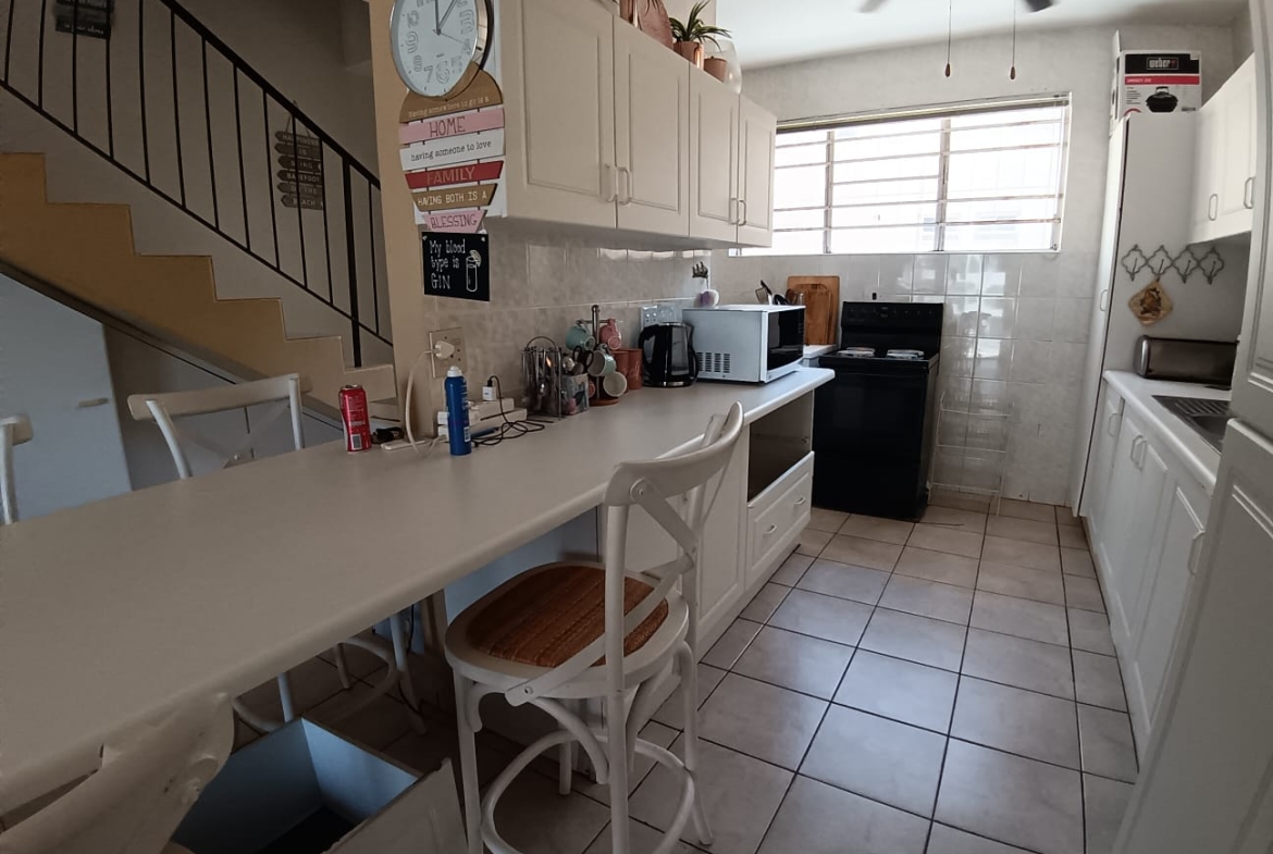 2 Bedroom, 2 Bathroom, open plan, Margate sea view for Sale