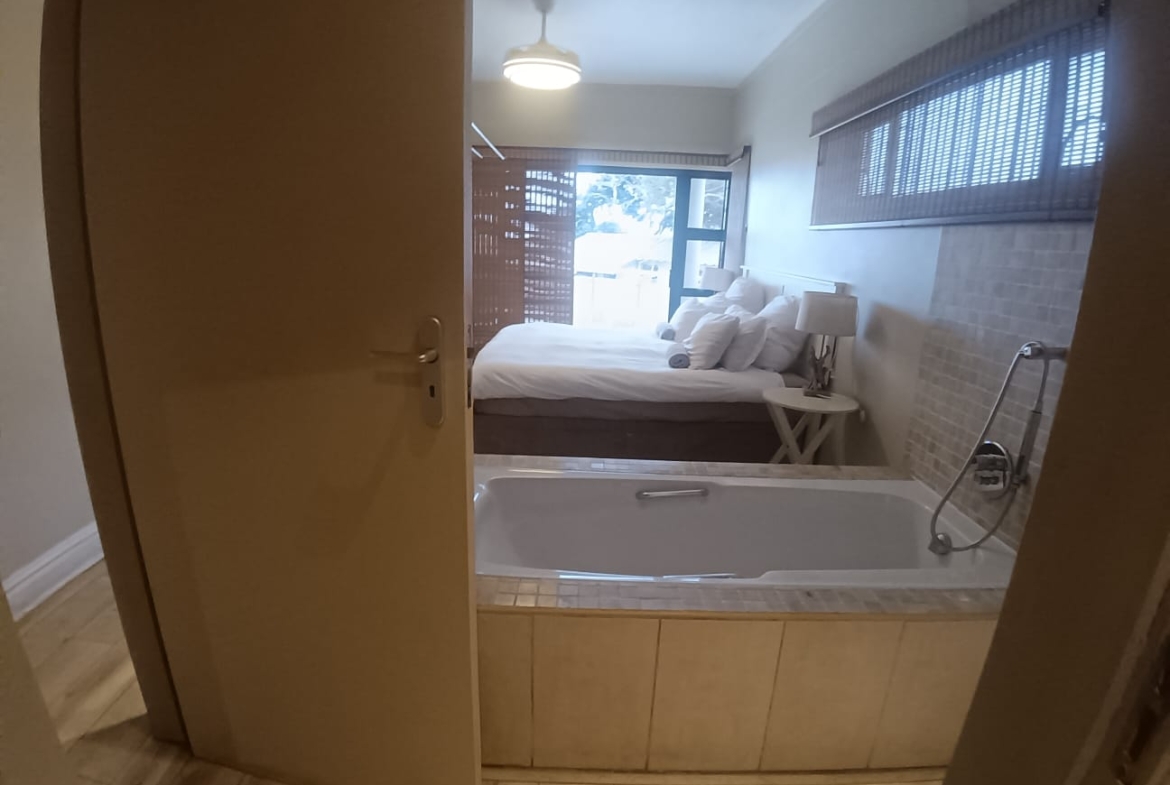 3 Bedroom, 2 Bathroom, open plan, Margate sea view for Sale