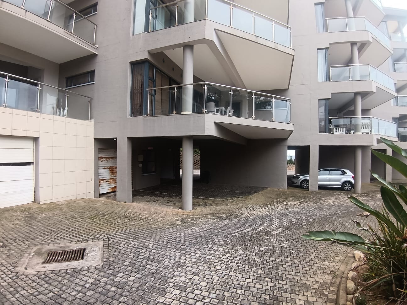 3 Bedroom, 2 Bathroom, open plan, Margate sea view For Sale