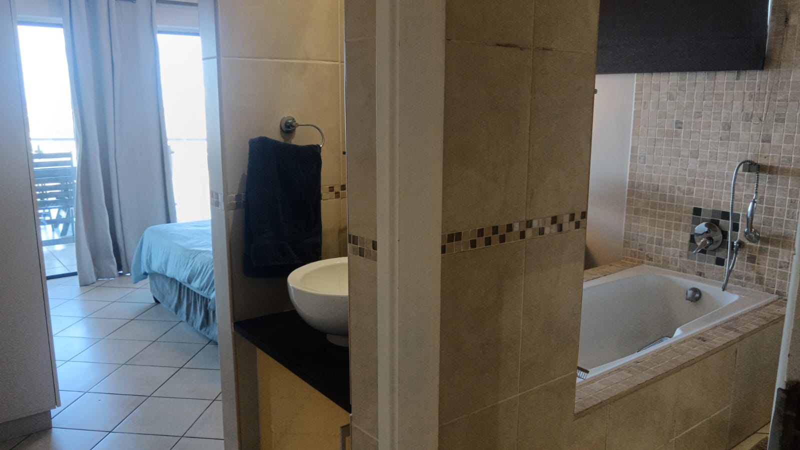 3 Bedroom, 2 Bathroom, open plan, Margate sea view For Sale