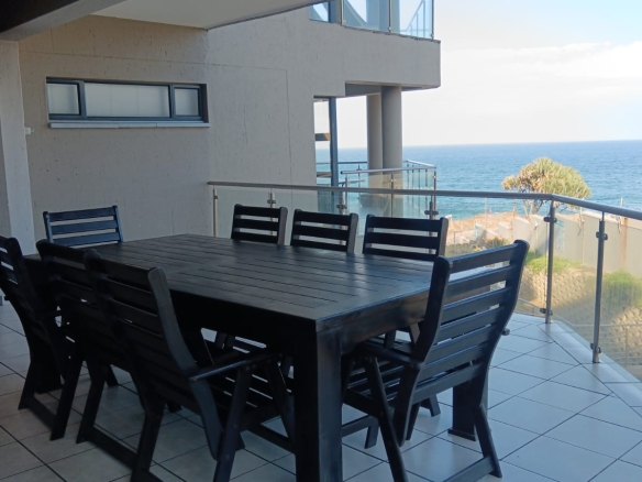 3 Bedroom, 2 Bathroom, open plan, Margate sea view For Sale