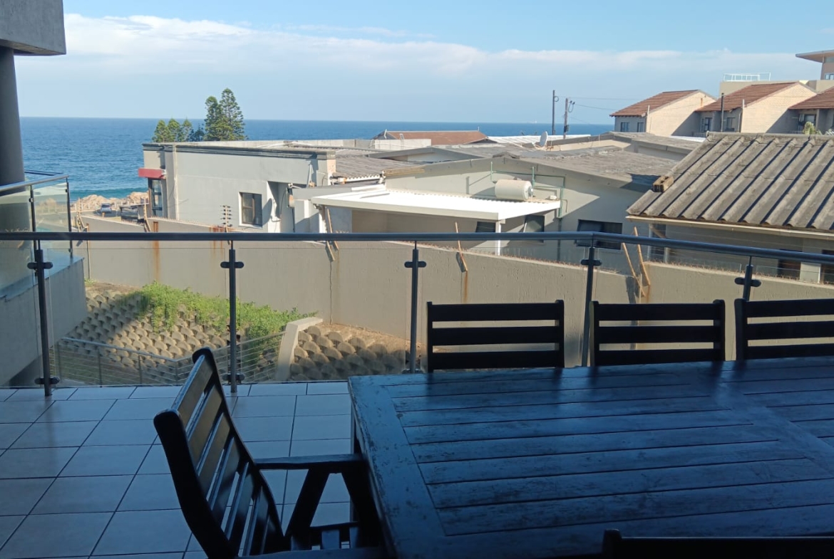 3 Bedroom, 2 Bathroom, open plan, Margate sea view For Sale