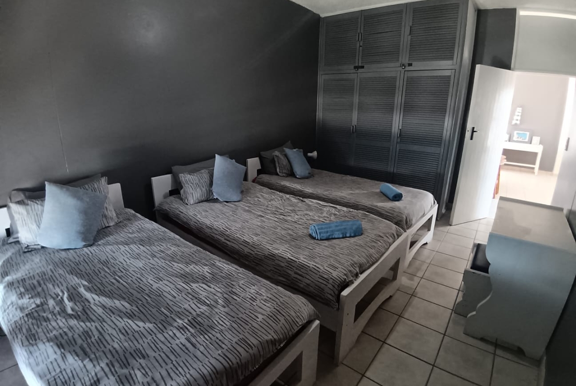 2 Bedroom, 2 Bathroom, open plan, Margate sea view for Sale