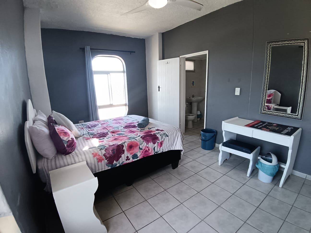 2 Bedroom, 2 Bathroom, open plan, Margate sea view for Sale