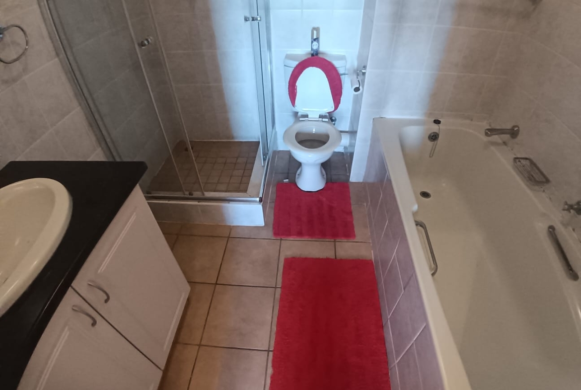 3 Bedroom, 2 Bathroom, open plan, ground floor, Margate view For Sale