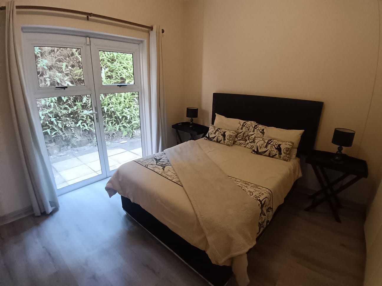 3 Bedroom, 2 Bathroom, open plan, ground floor, Margate view For Sale