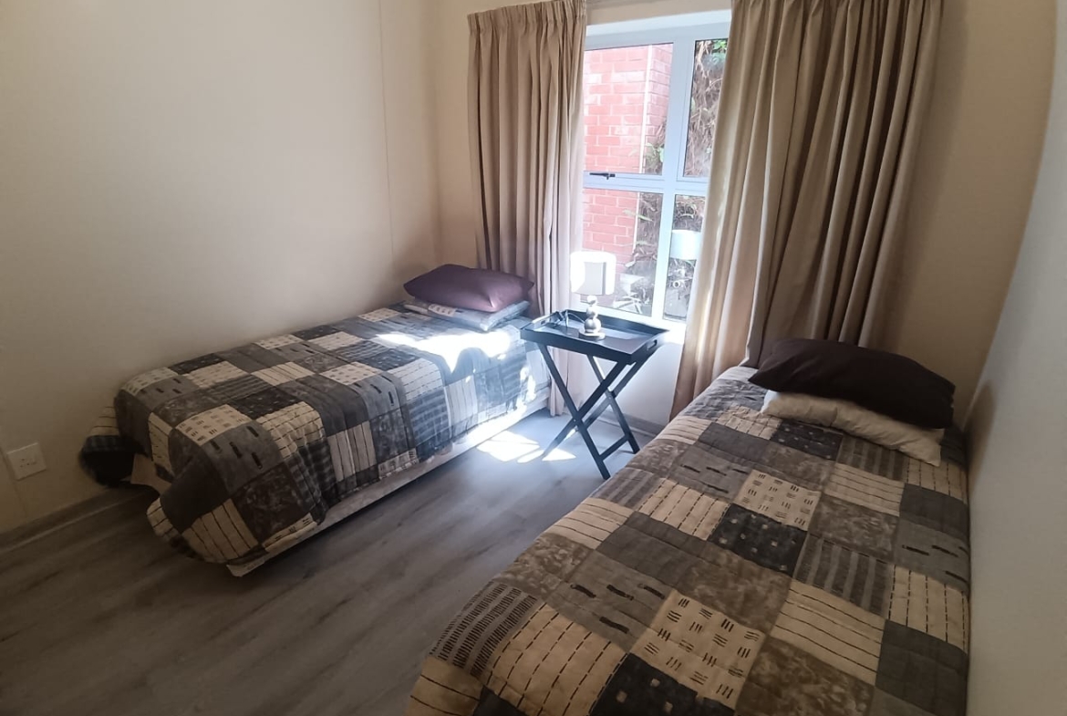 3 Bedroom, 2 Bathroom, open plan, ground floor, Margate view For Sale
